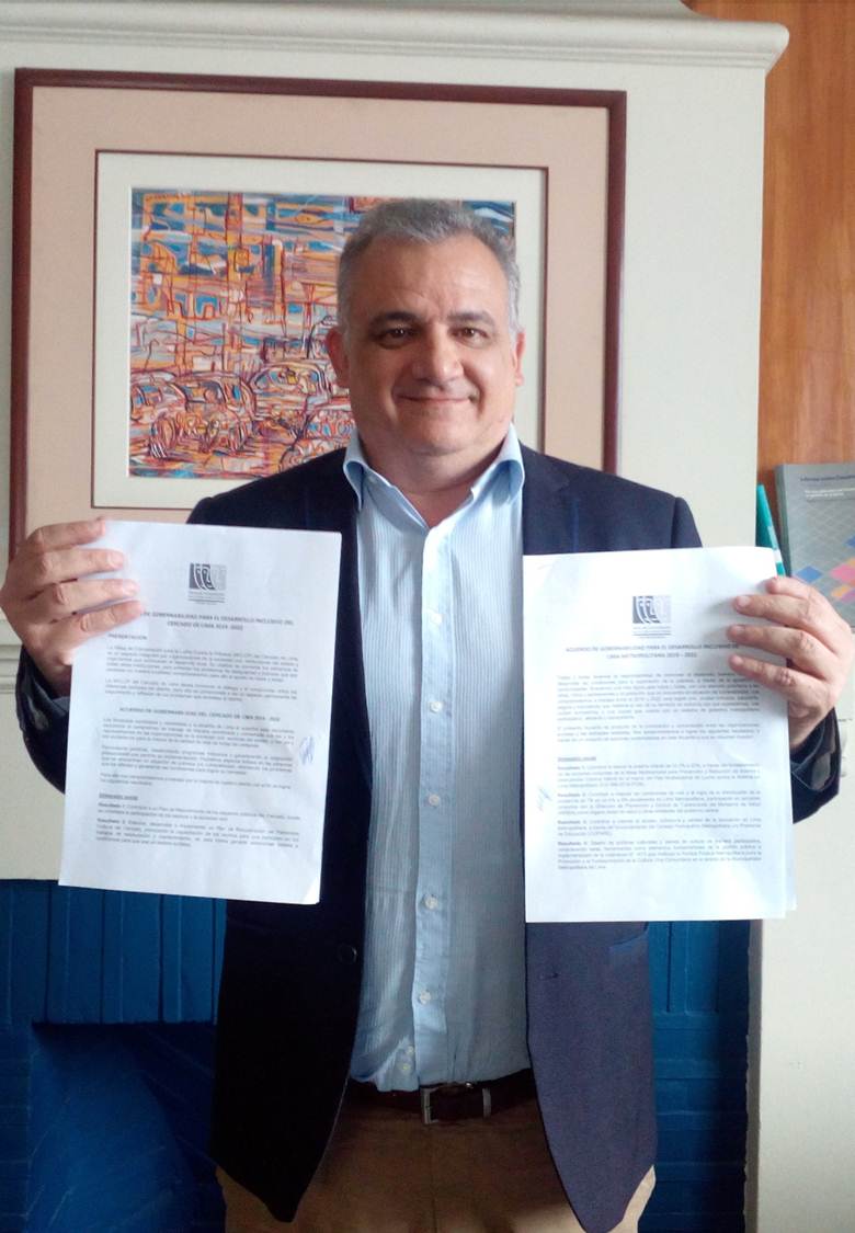 gustavo_guerra_garcia_de_juentos_por_el_peru.jpg